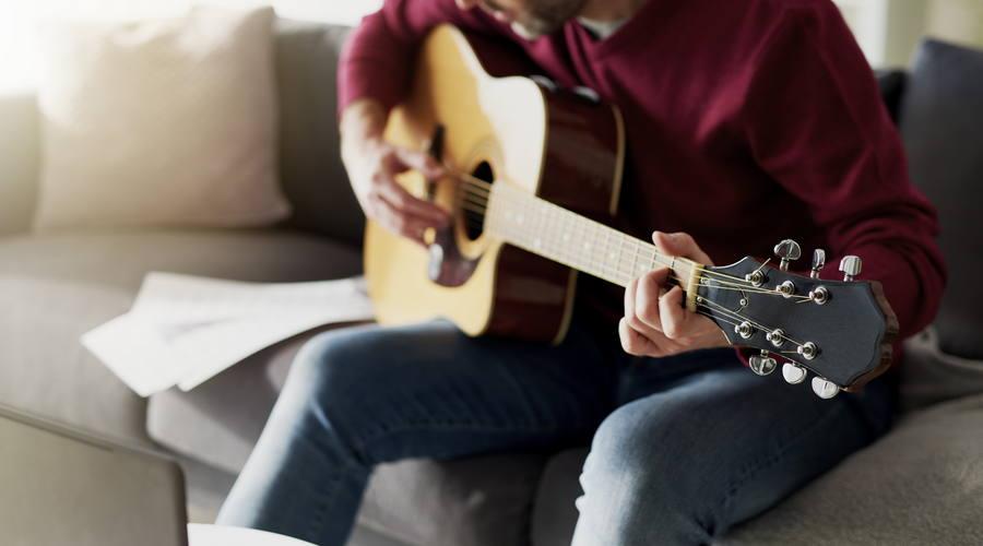 Adult Guitar Lessons: It’s Not Too Late!
