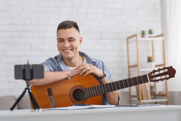Is It Possible to Learn Guitar online?