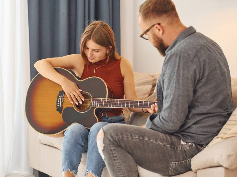 How Do I Find The Right Guitar Instructor