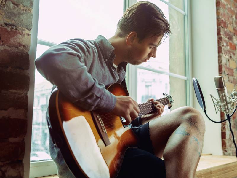 Are Guitar Lessons Worth it?