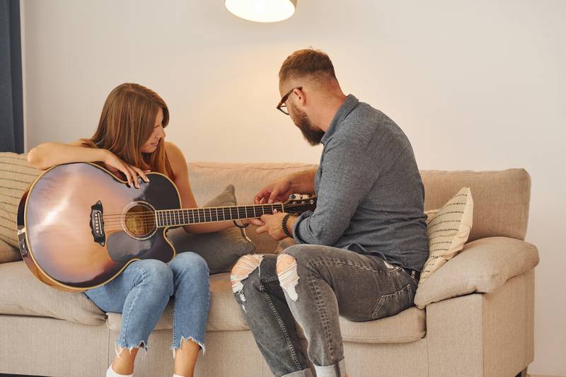 Why is Finding Reliable Guitar Teachers Near Me Beneficial?