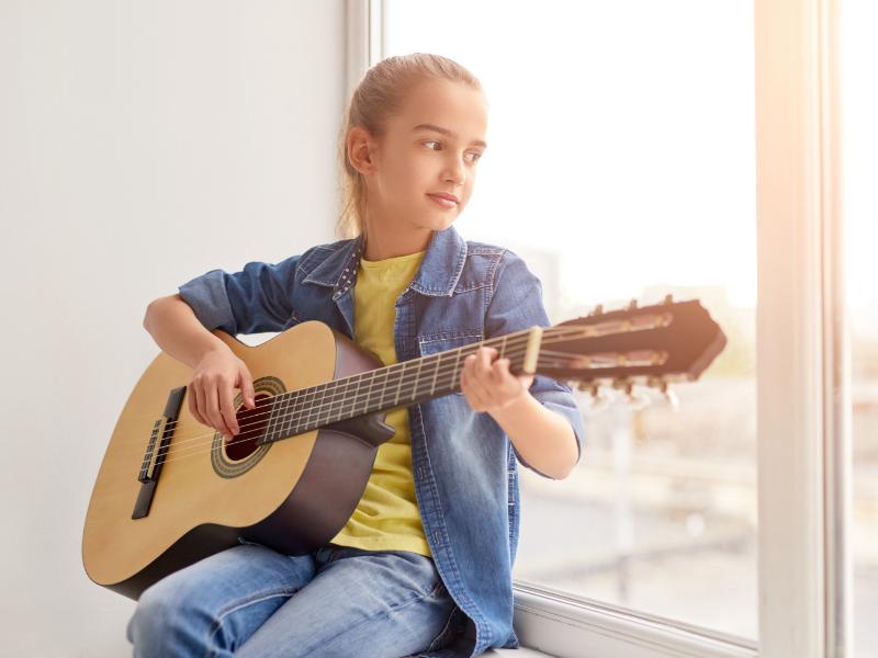 Top-Quality Guitar Lessons for Kids: Recognizing the Best Teachers
