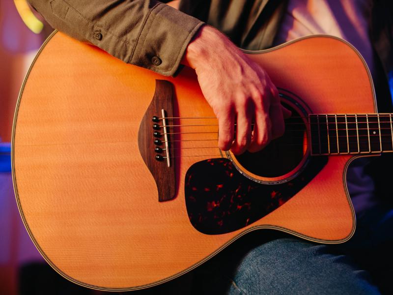 Acoustic Guitar Lessons: Master the Core Building Blocks of Playing