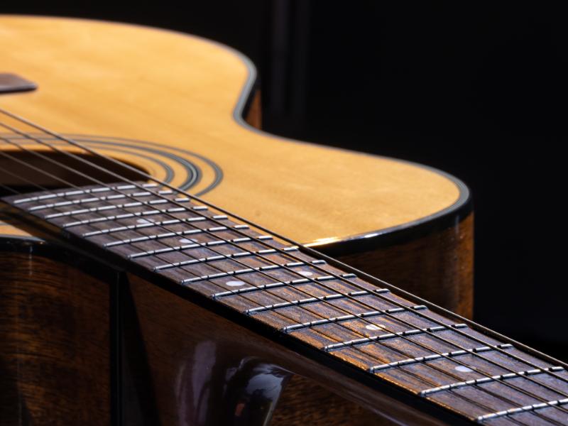 Guitar Lessons for Beginners Start With the Right First Steps