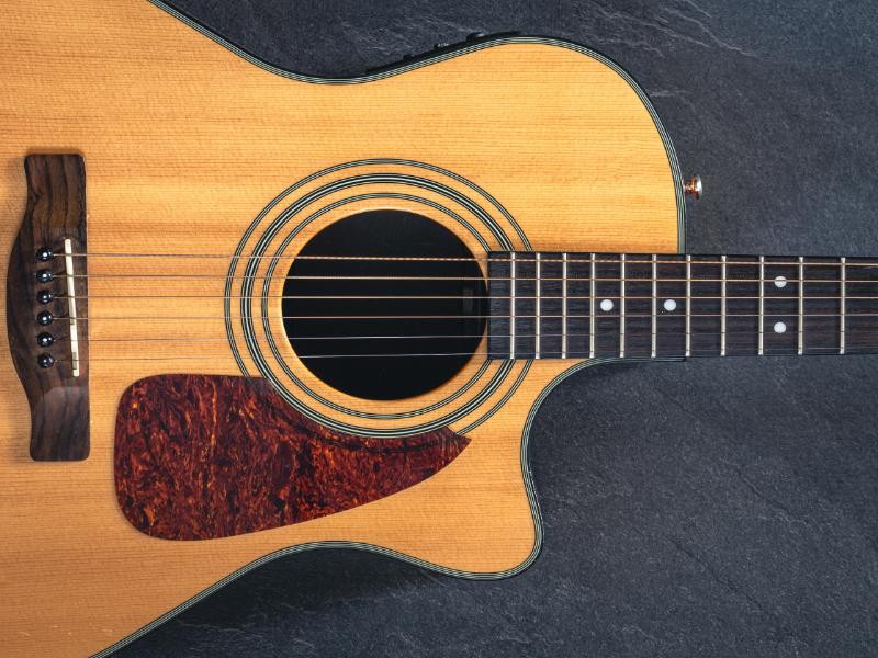 Why Novi Guitarists Choose Specialized Guitar Instructors Over General Academies